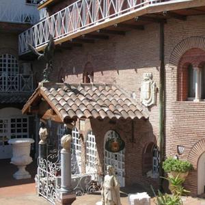 Soggiorno di 2 notti al Castello Scandeluzza B&B