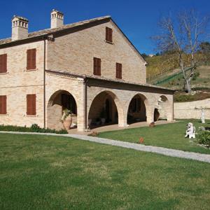 Soggiorno di 2 notti all'Agriturismo Residence Sinfonie del Bosco