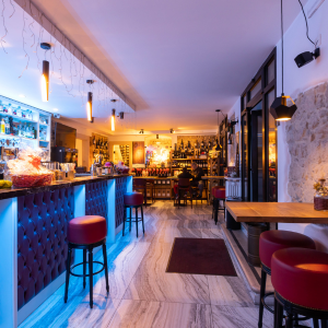 Castrum Wine Relais & Bistrot Cover