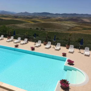 Sirignano Wine Resort Cover